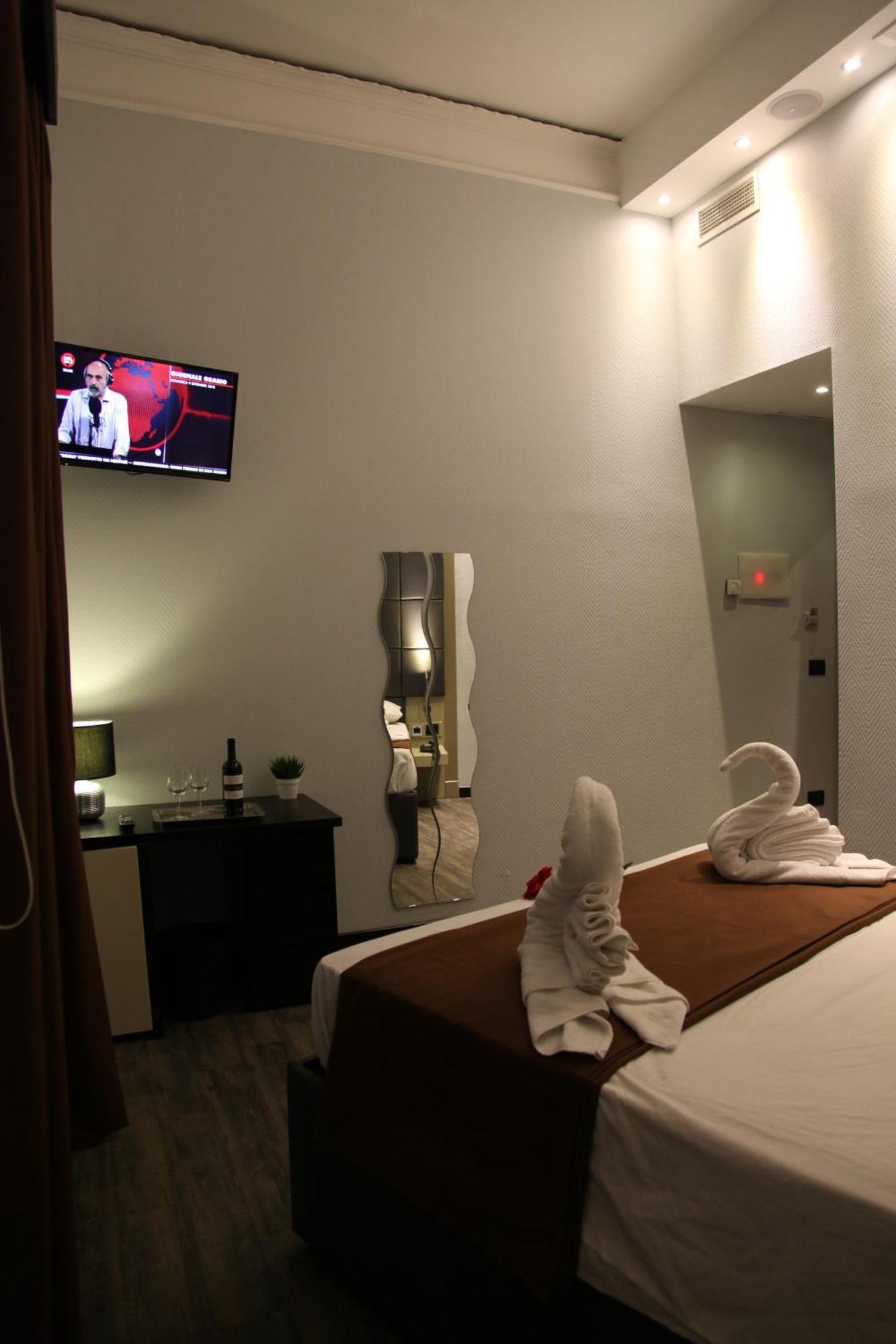 Dolce Vita Rooms Napoli Exterior foto
