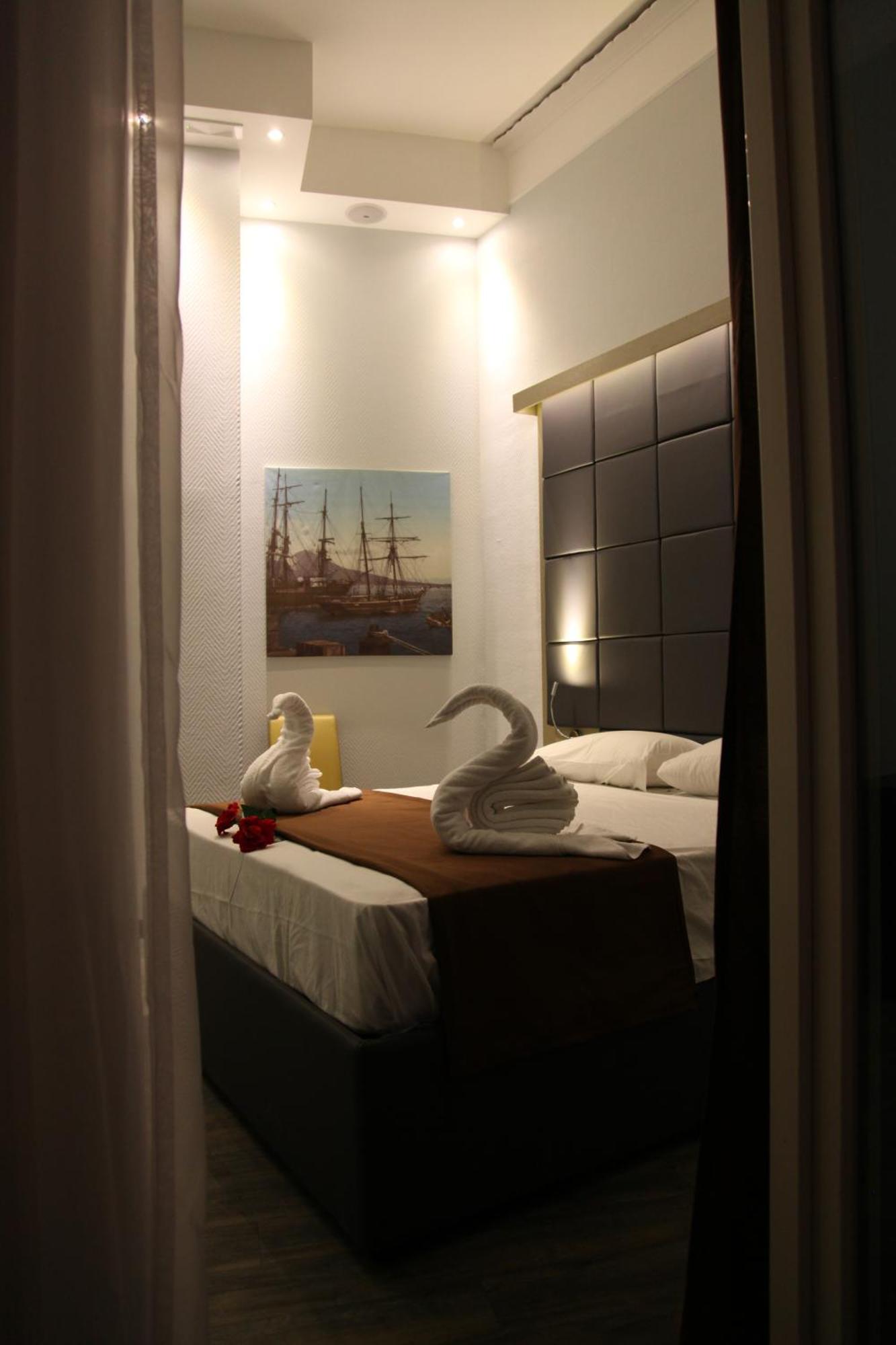 Dolce Vita Rooms Napoli Exterior foto